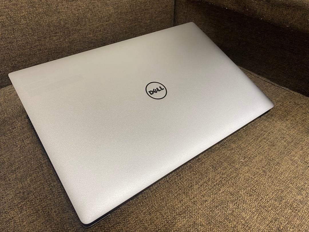 DELL ノートPC 4K タップチパネル　i7-16GB-512 office