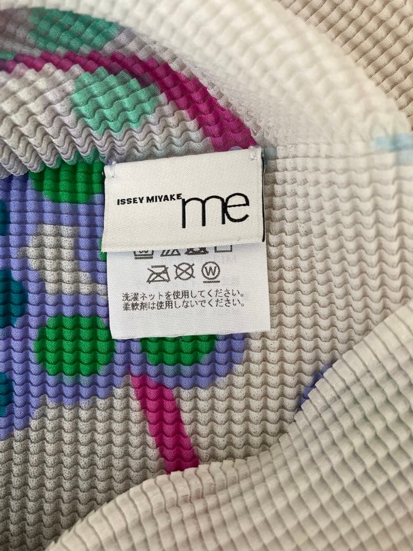 ISSEY MIYAKE me イッセイミヤケ　半袖Tシャツ　カットソー