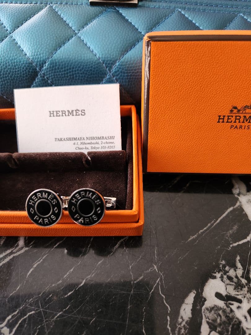 エルメス　HERMÈS カフスボタン　ロゴ入りカフリンクス ブラック　正規品