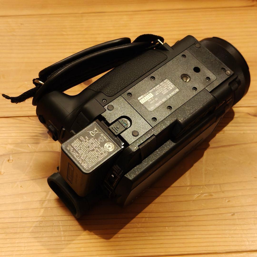 YS　Sony FDR-AX700 ビデオカメラ 本体 ブラック