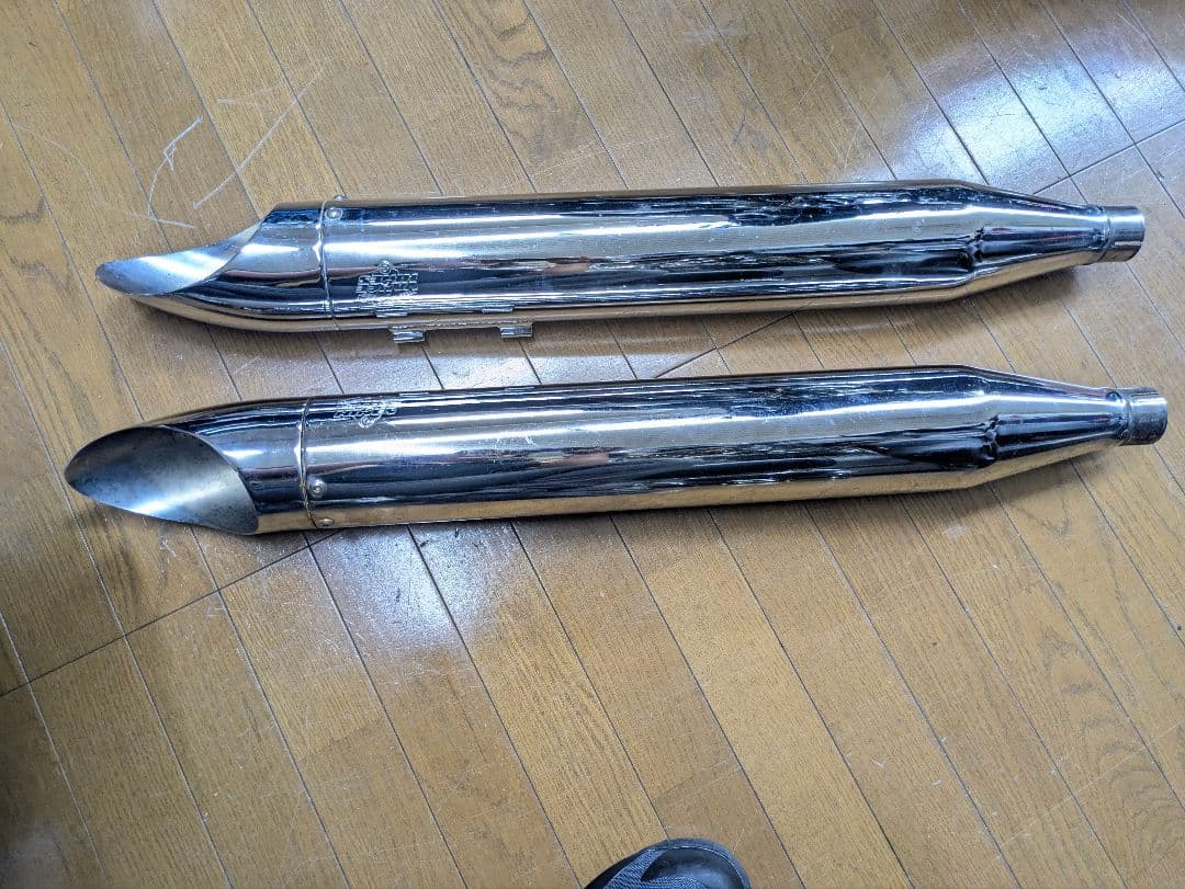 バンス＆ハインズ　ターンダウンスリップオンマフラー　4インチ口径　ツアラー用