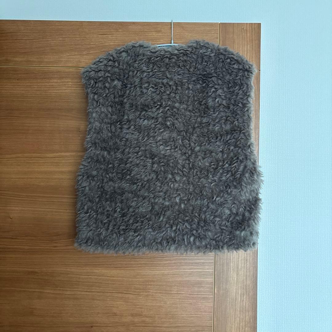 新品未使用【LOEFF】シャギーベスト