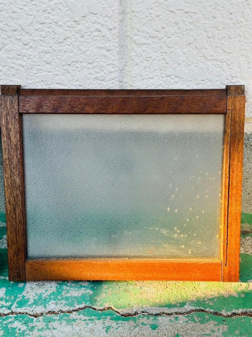 【昭和レトロ】木製窓　レトロ　木扉　スリガラス　小窓　アンティーク