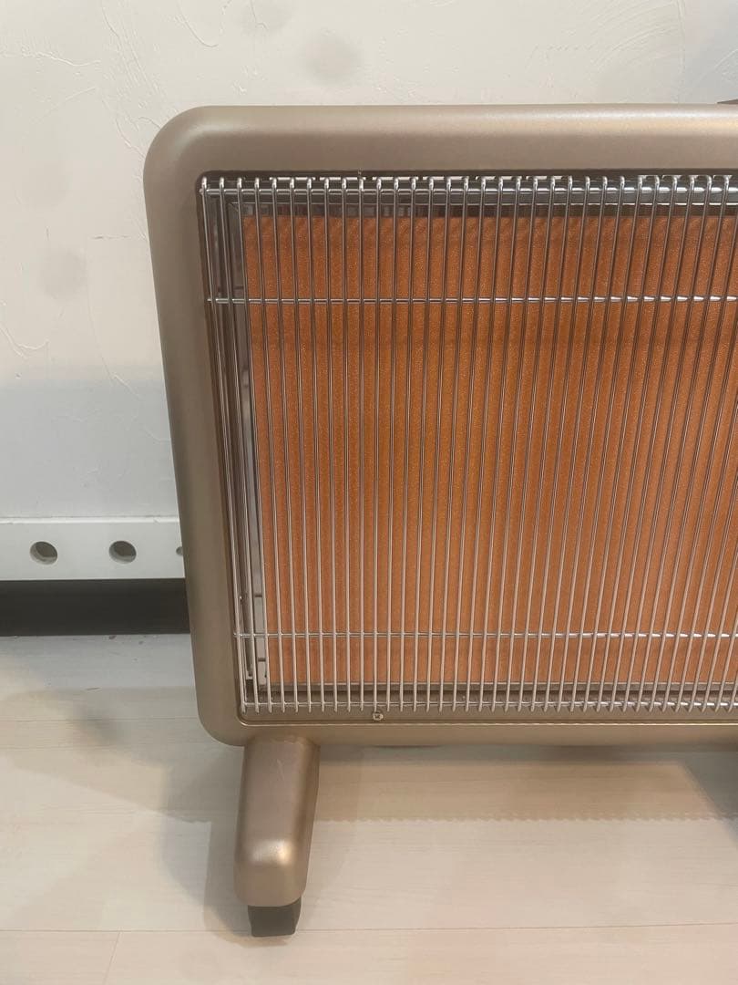 【未使用品】サンルミエ N700L-GR 遠赤外線暖房器