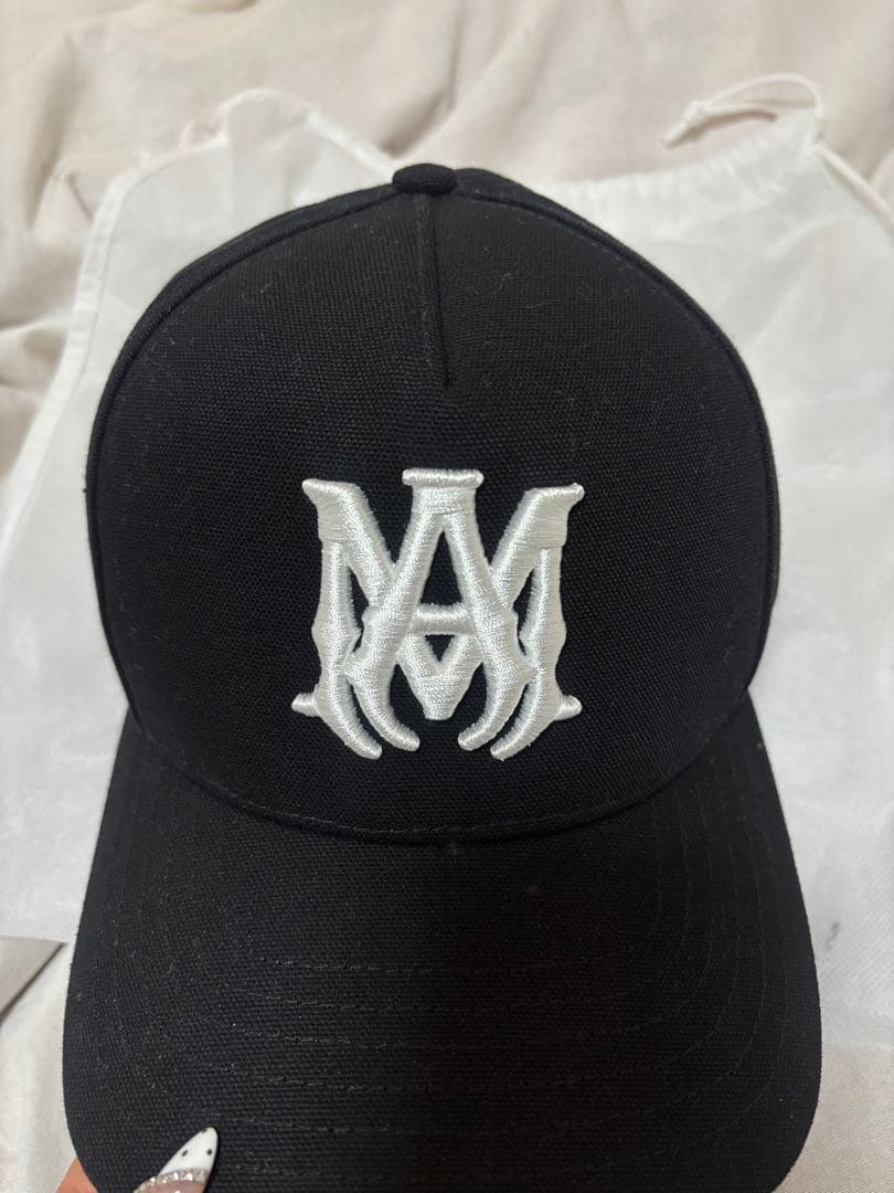 AMIRI ロゴキャップ