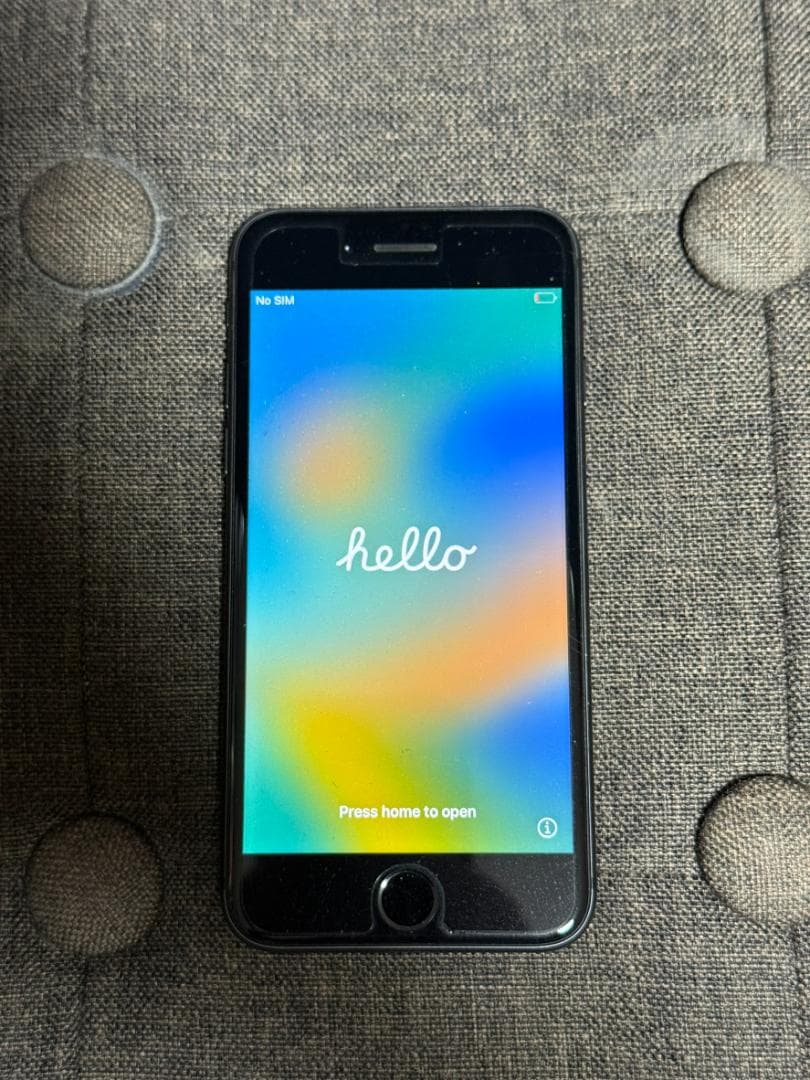 美品 iPhone 8 ブラック本体 バッテリー81% 64GB