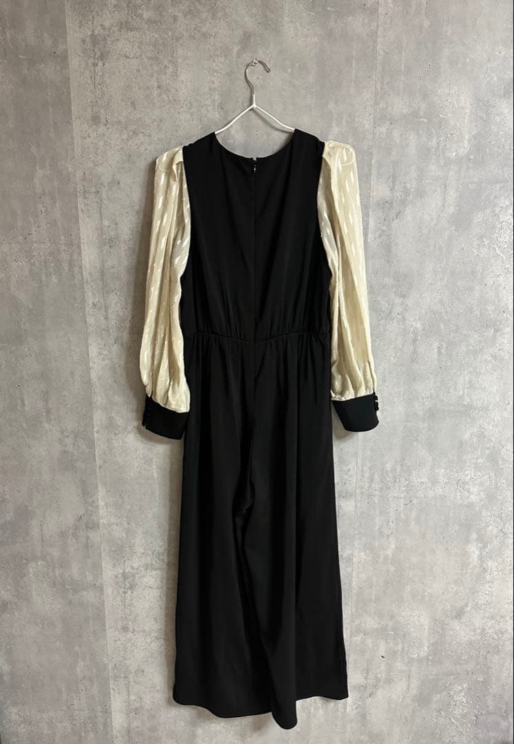 美品 niana カシュクールデザインパンツドレス オールインワン ドレス　黒