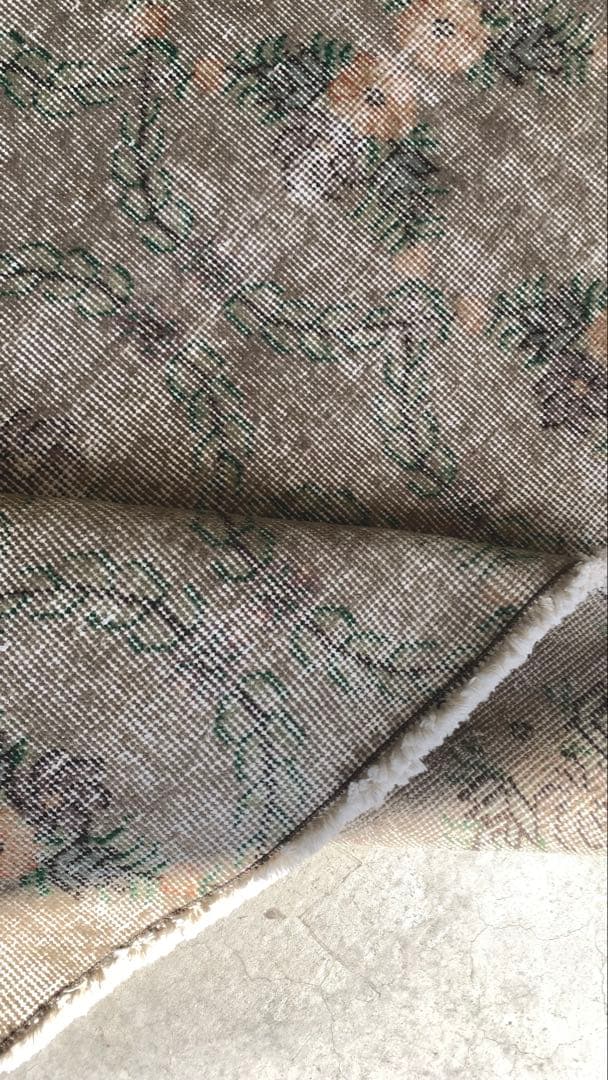 152×263 \"Snuggle whisper” ViNTAGE RUG