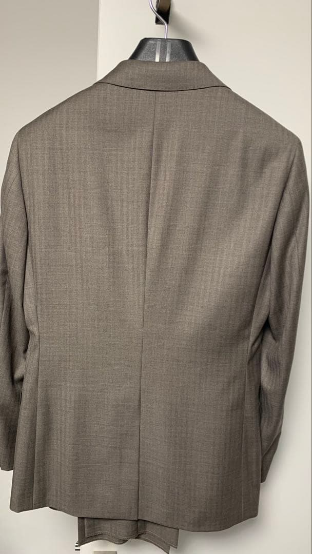 新品未使用　Loro Piana ロロピアーナ製生地 ベージュ　スーツ