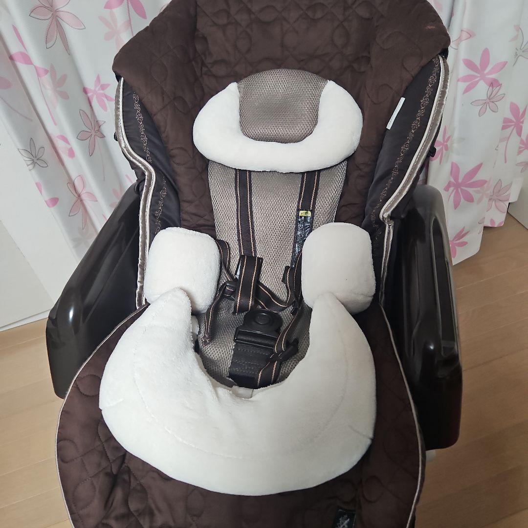 combi コンビ　 ネムリラ AUTO SWING ハイローチェア電動