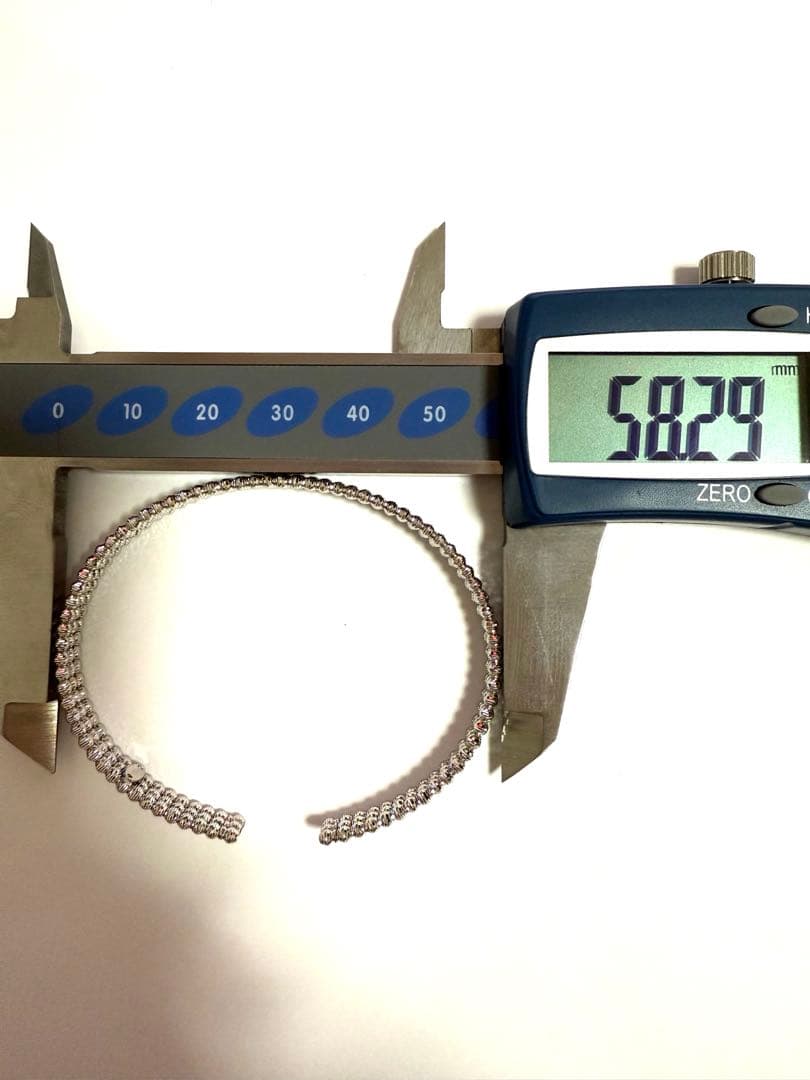 Pt 形状記憶 ダイヤカット バングル