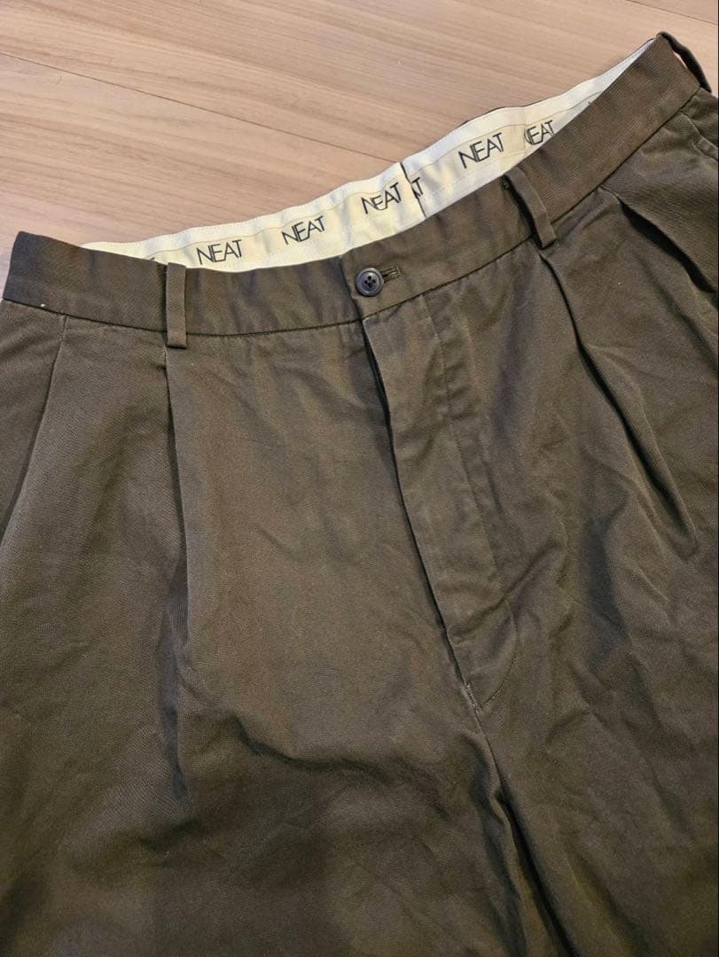 NEAT ダークオリーブ チノパン 50 タック