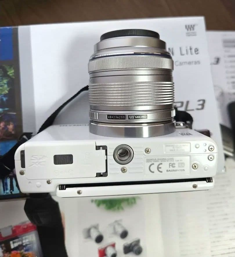 【限定お値下げ】OLYMPUS PEN E-PL3 ホワイト