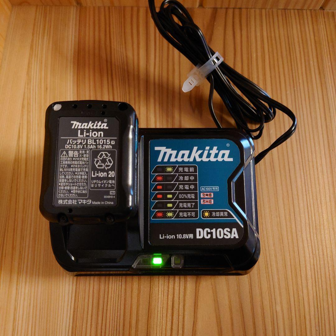 マキタ　充電式クリーナ　CL107FD