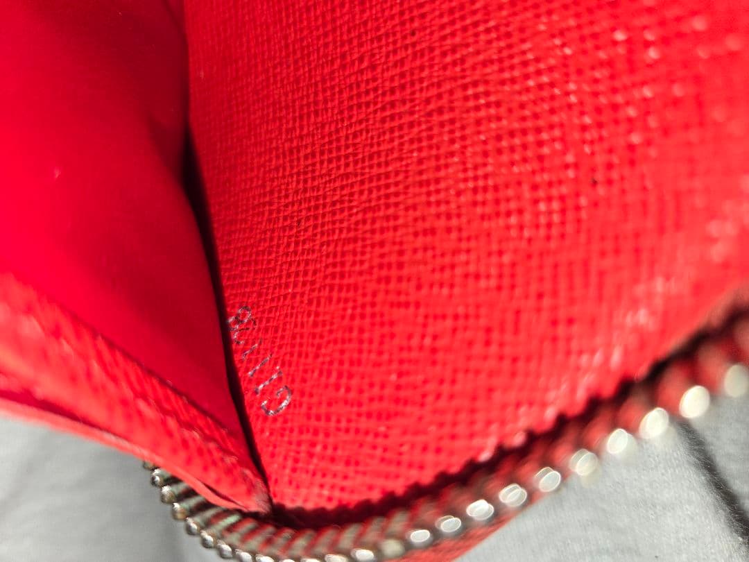 LOUIS VUITTON ルイヴィトン エピ 長財布 ジッピーウォレット☺︎