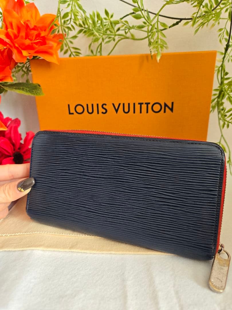 LOUIS VUITTON ルイヴィトン エピ 長財布 ジッピーウォレット☺︎