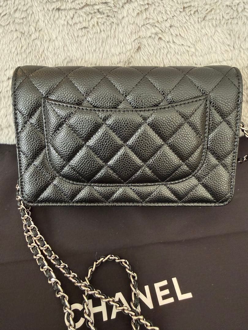CHANEL ノベルティブラック レザー ウォレットショルダーバッグ