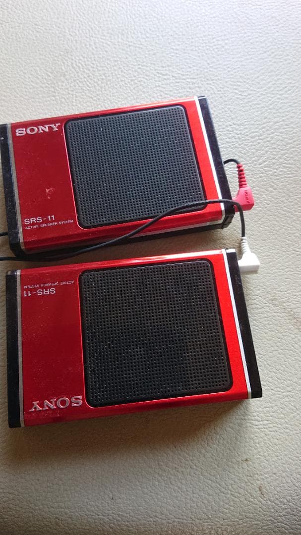 ソニースピーカーでレトロです。