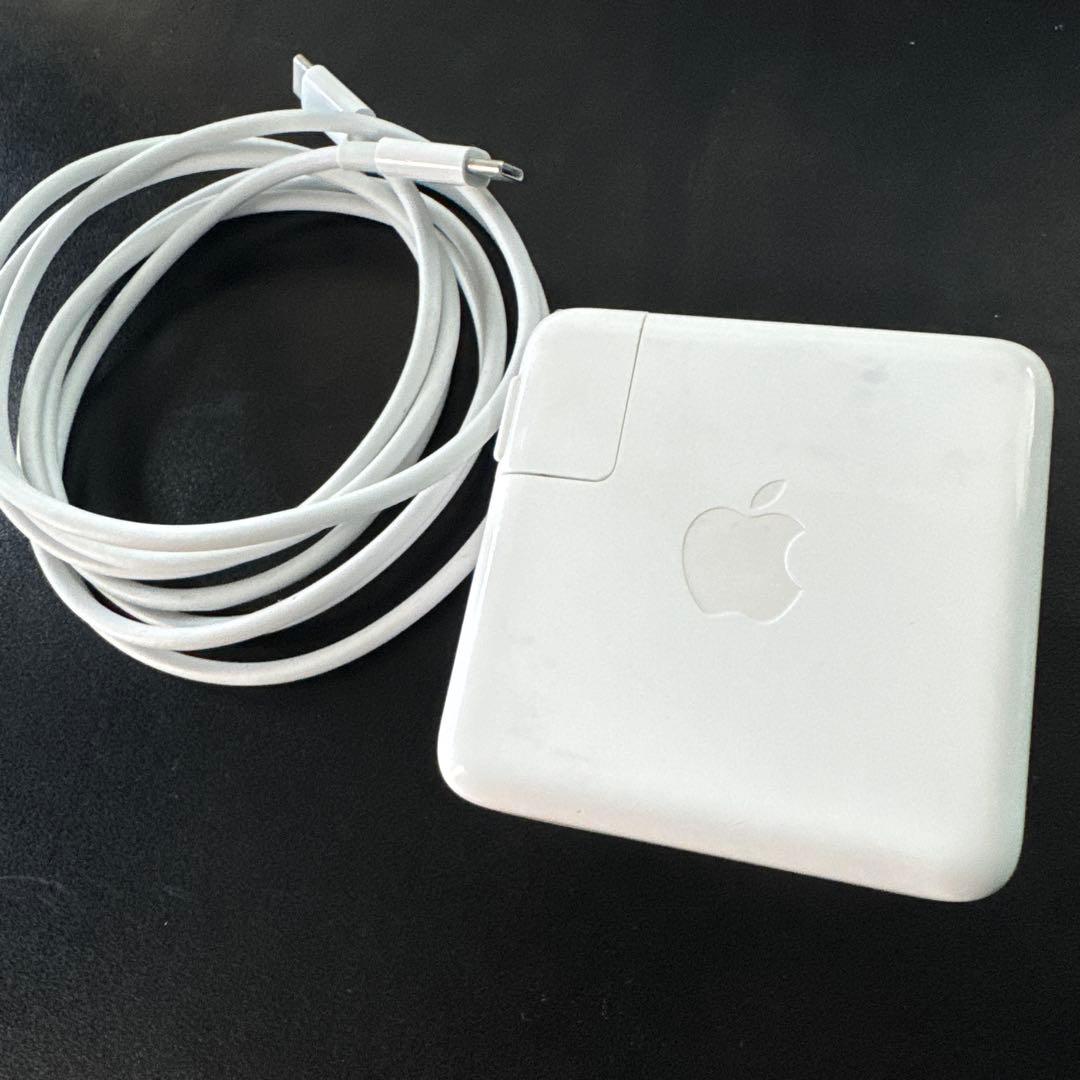MacBook Pro 2022 M2 13インチ