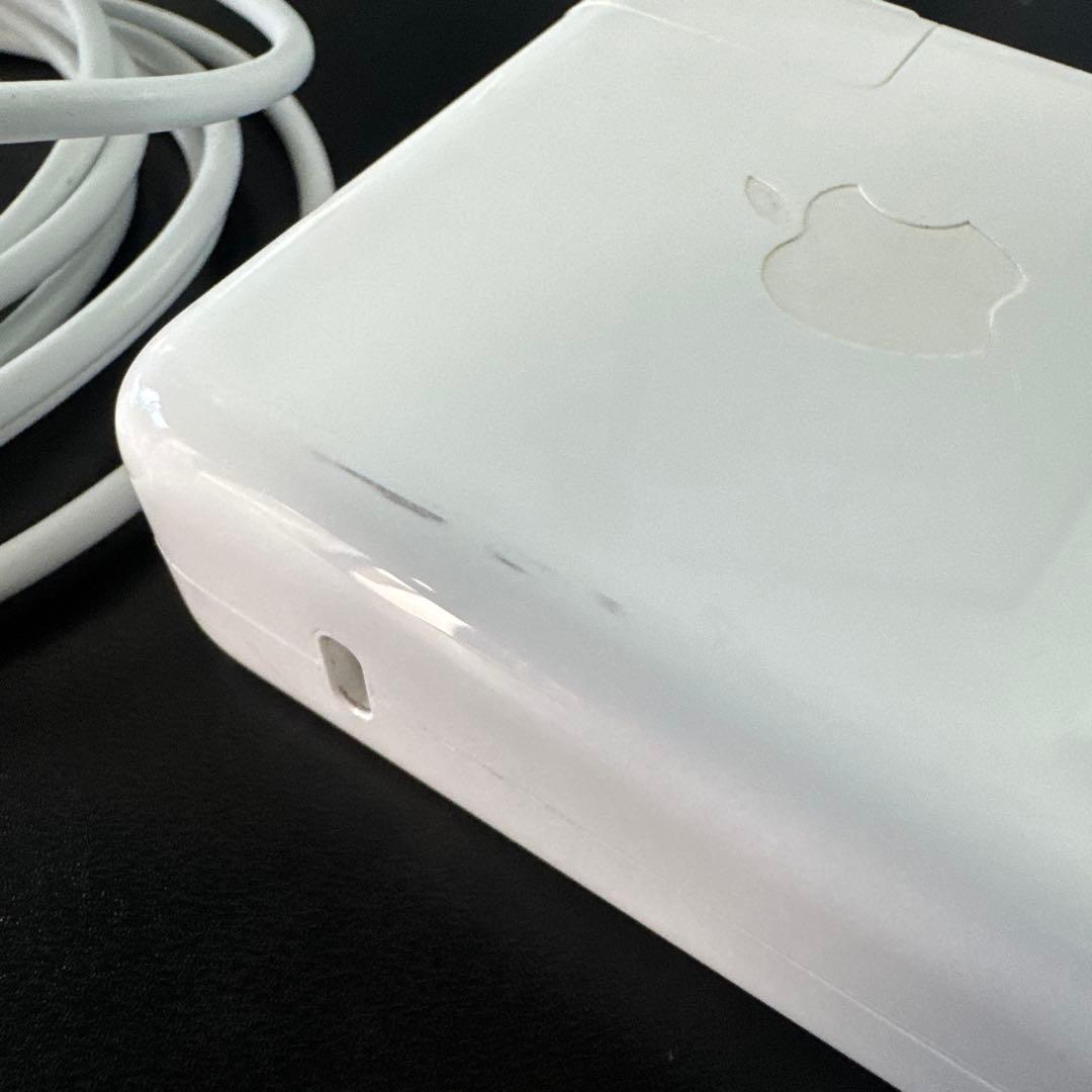 MacBook Pro 2022 M2 13インチ