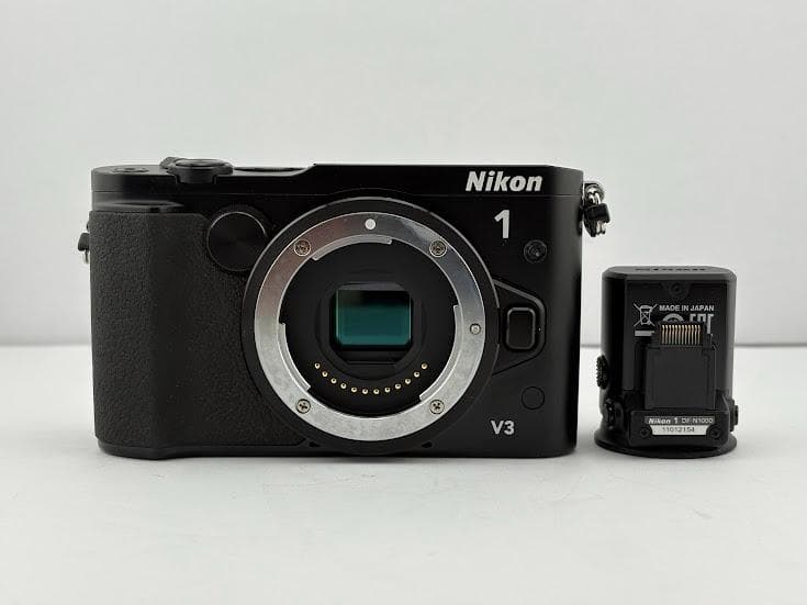 ★極上美品★ NIKON 1 V3 ボディ＋ビューファインダーDF-N1000