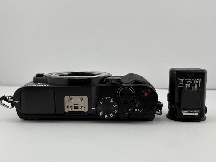 ★極上美品★ NIKON 1 V3 ボディ＋ビューファインダーDF-N1000