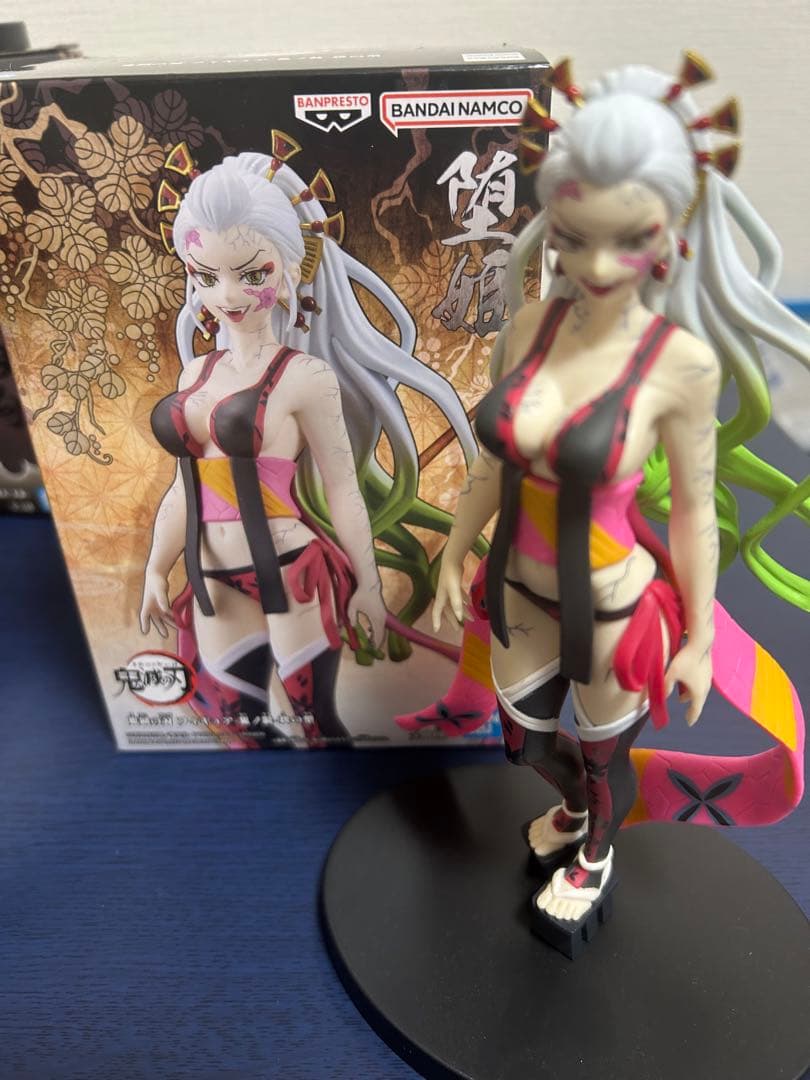 鬼滅の刃 鬼まとめ　フィギュア　全12体　開封品　箱付き　映画特典2枚おまけ