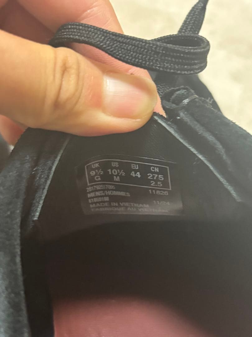 クラークスワラビーゴアテックス27.5cm