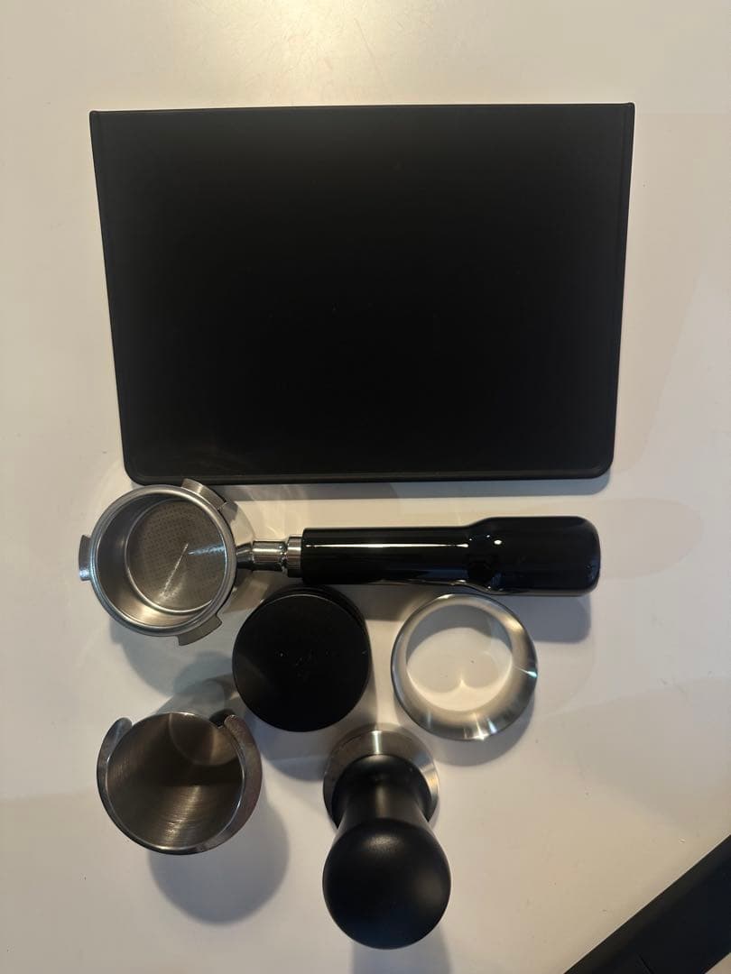 〈デロンギデディカアルテ〉動作確認済 ステンレススチール エスプレッソマシン