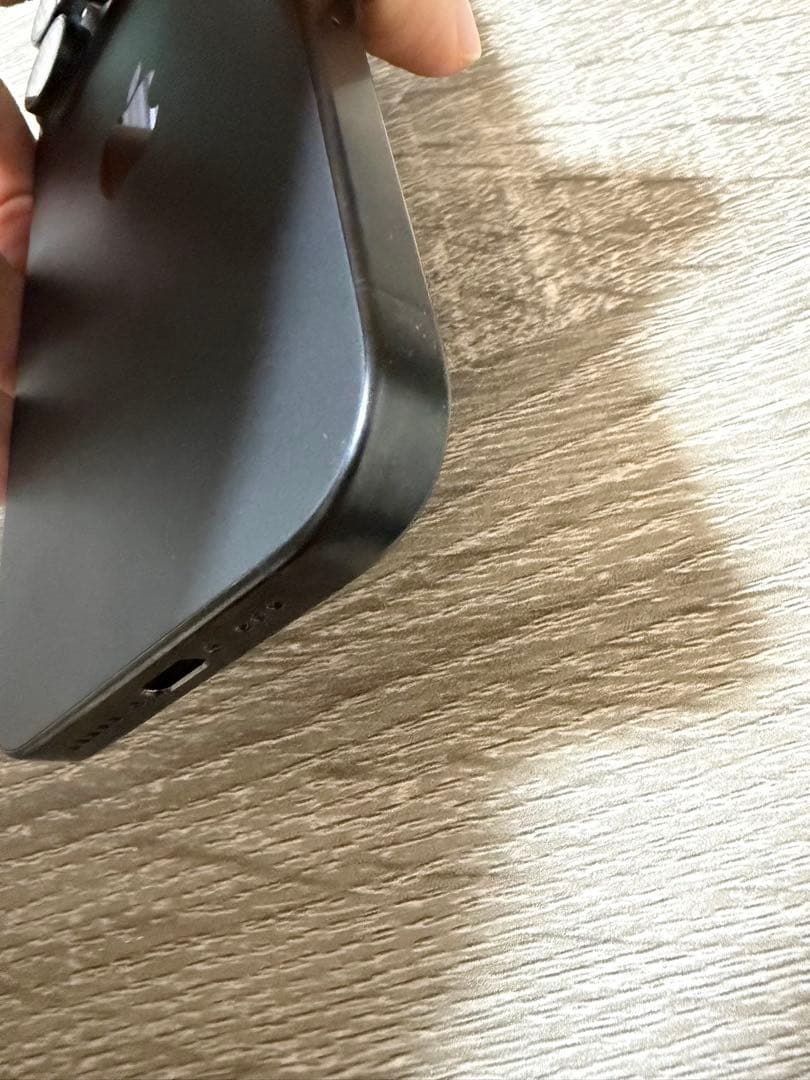 iPhone 15Pro本体 ブラック SIMフリー　バッテリー87%