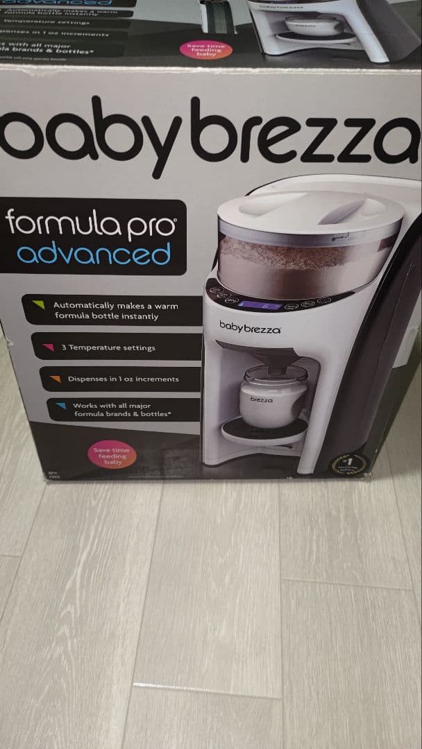 Baby Brezza Formula Pro advanced 自動調乳器