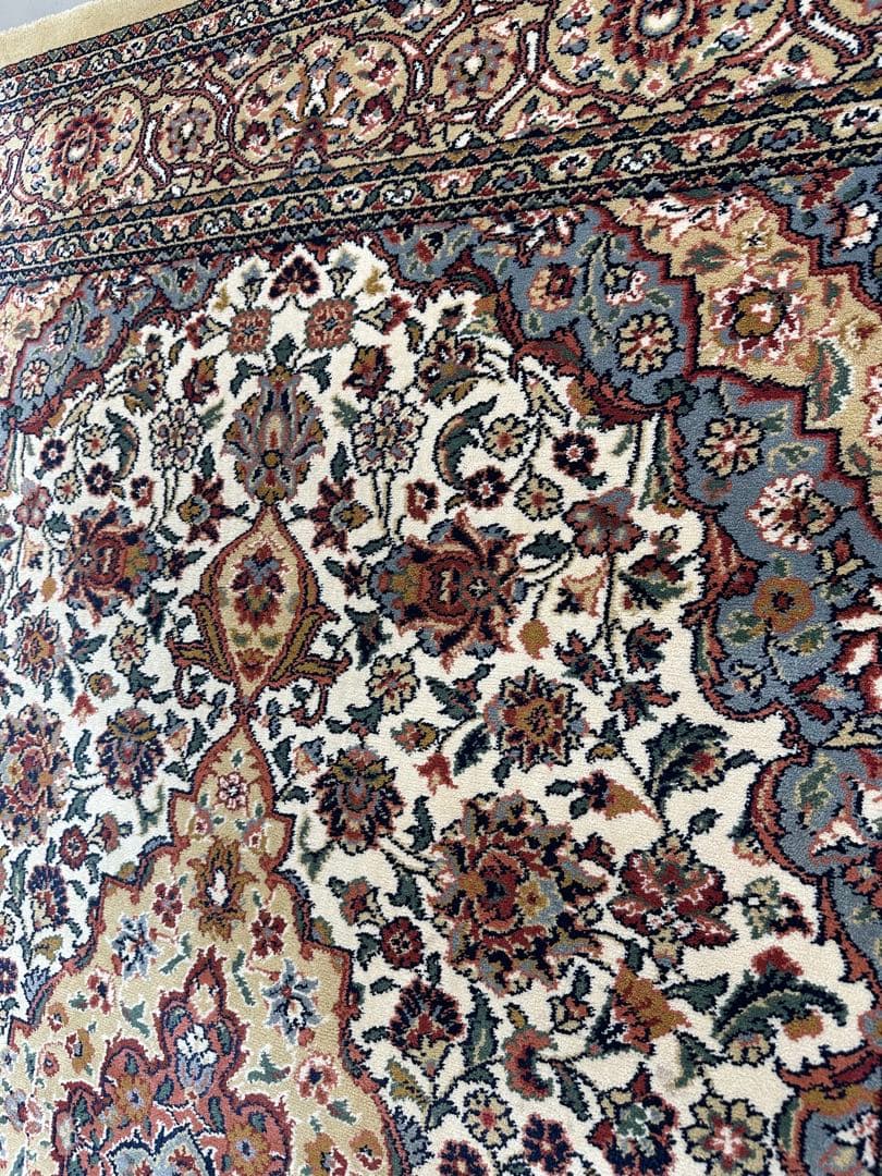 ベルギー製の機械織りカーペット