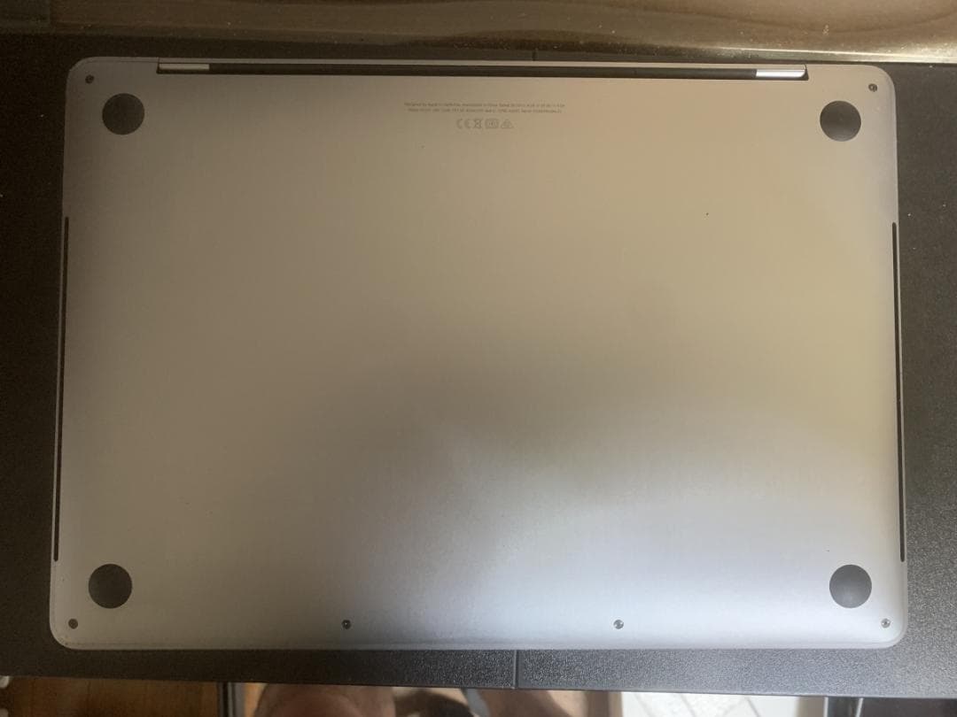 極美品 MacBook Pro A2251 2020 i5/16GB/1TB