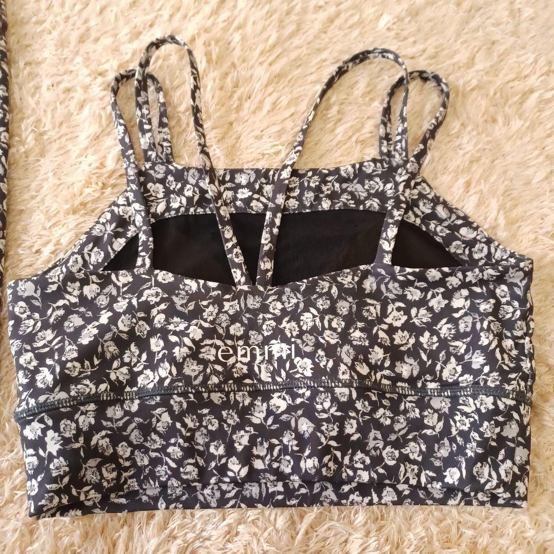 美品　エミ　WELLNESS YOGA PACK　ヨガ　ブラトップ　レギンス