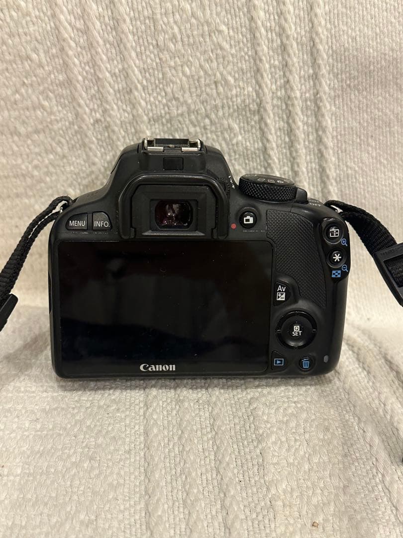 Canon EOS Kiss X7 デジタル一眼レフカメラ
