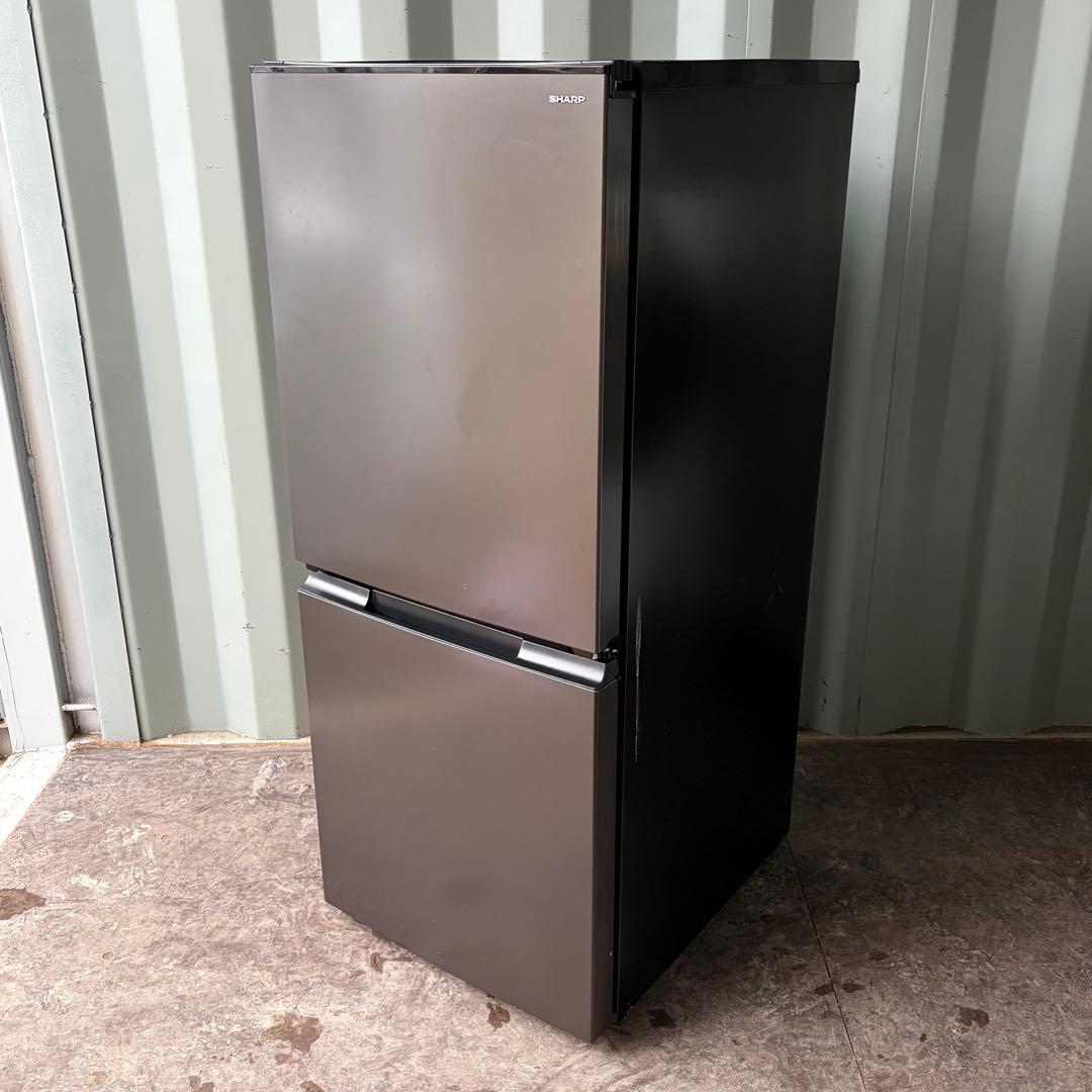 運搬取付無料！ダークグレー純正SHARP静音省エネスマート冷蔵庫！完動超美品！