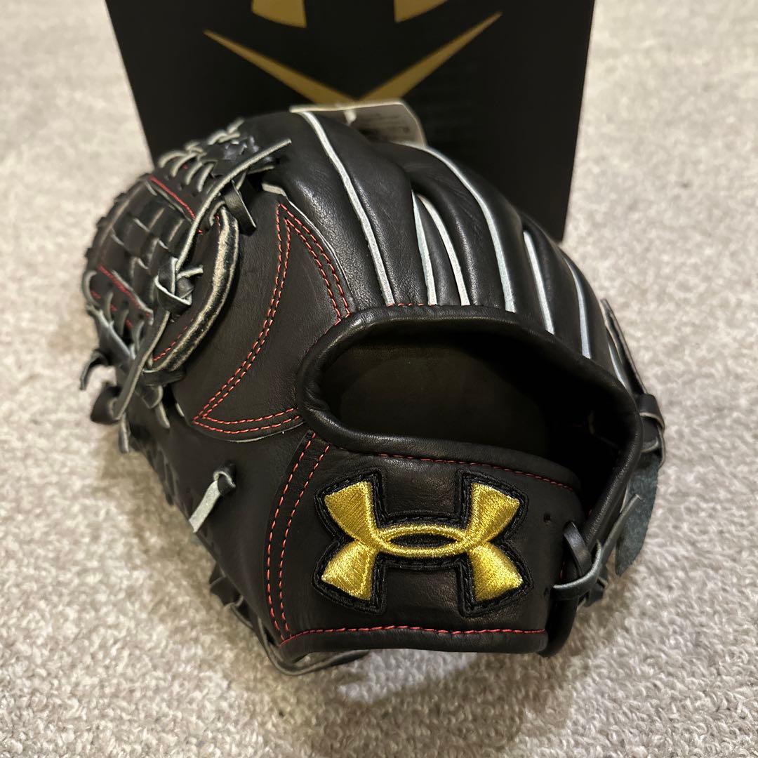 アンダーアーマー★UNDER ARMOUR 硬式グラブ　左投げ用　少年用