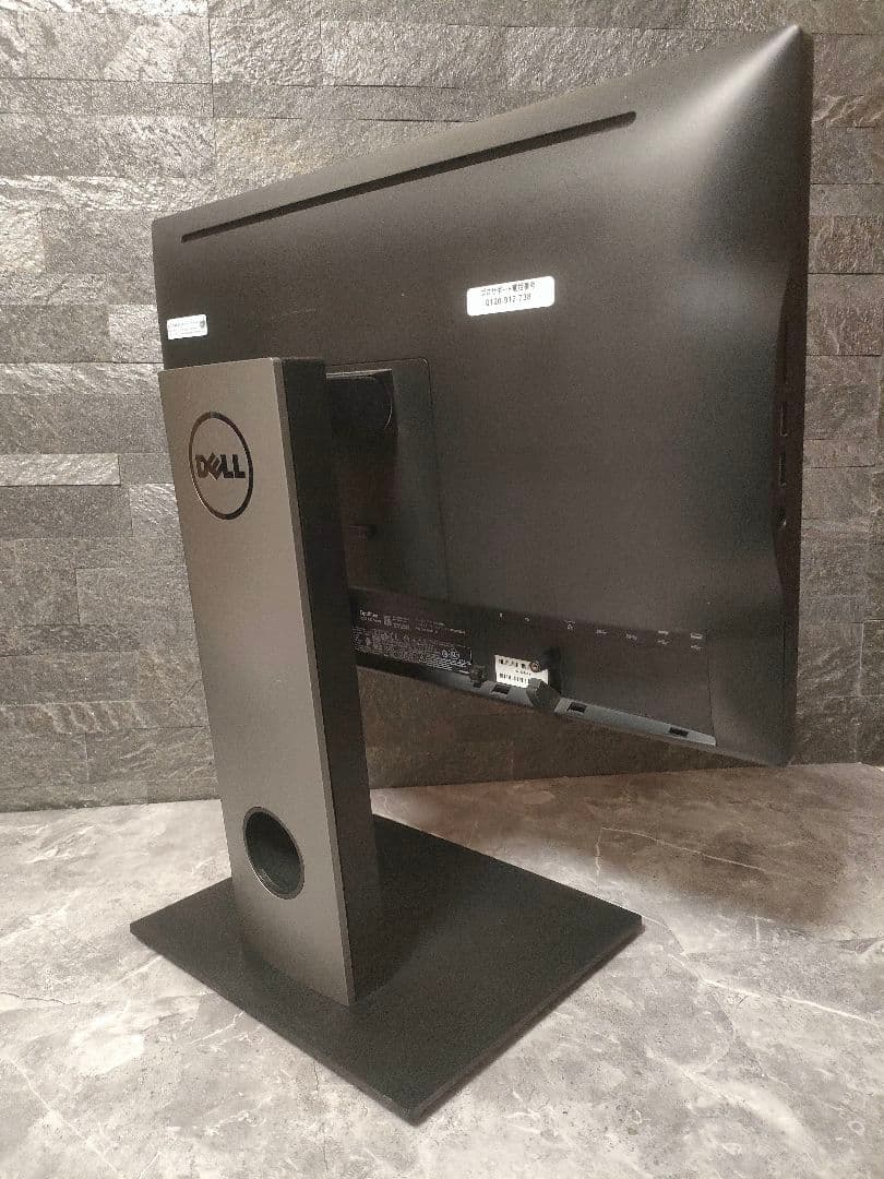 DELL OptiPlex 一体型 corei5 メモリ16 ストレージ1TB