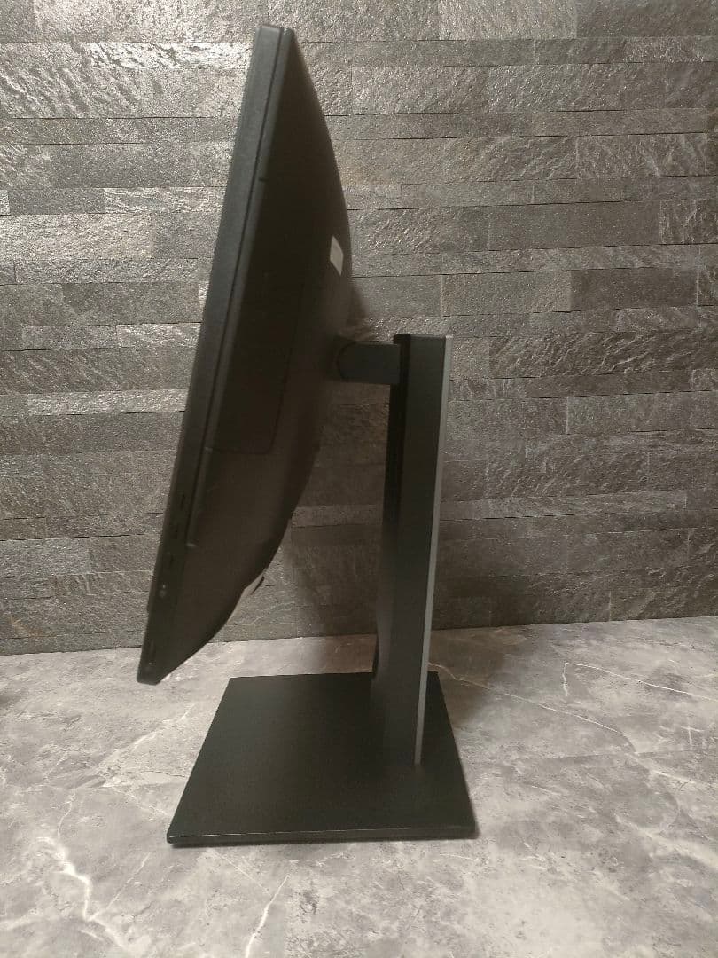 DELL OptiPlex 一体型 corei5 メモリ16 ストレージ1TB