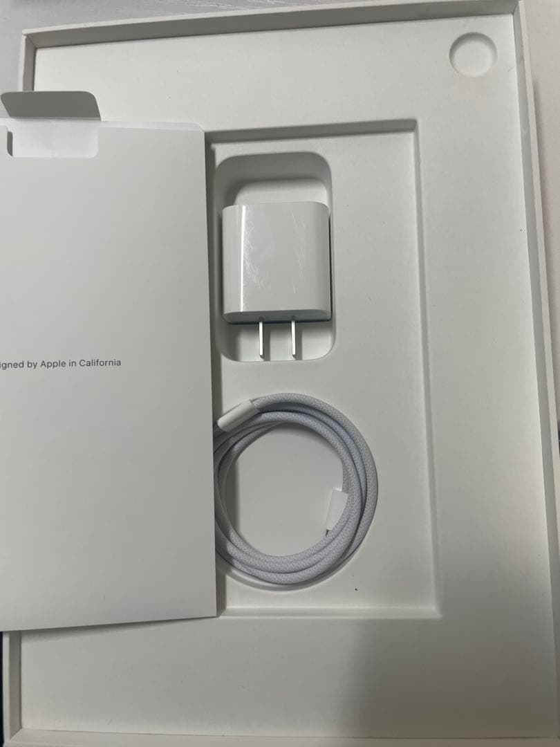 Apple iPad (A16) 第11世代 128GB 保護フィルム付き