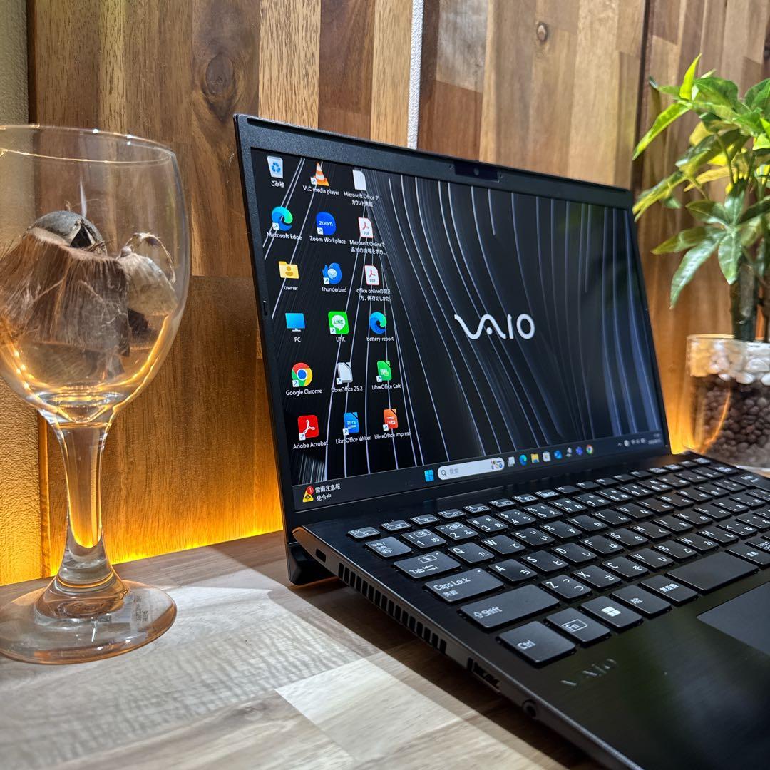 美品2022年モデル‼️VAIO☘️メモリ16GB☘️ノートパソコン☘️オフィス付き