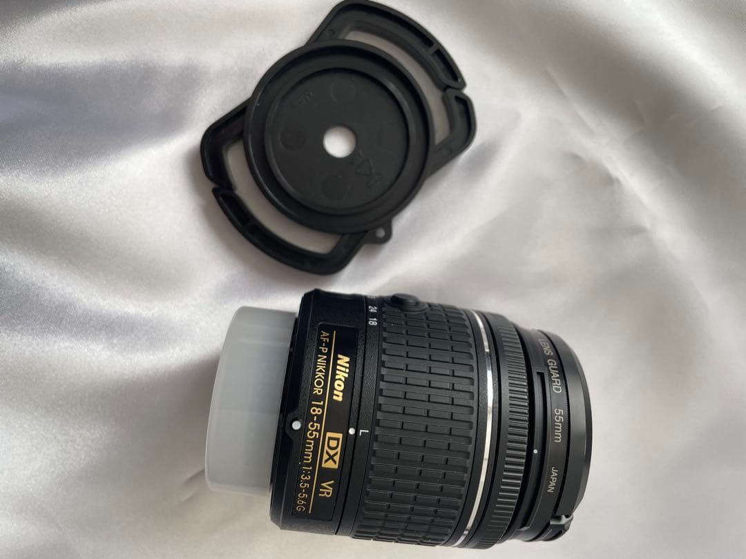 Nikon D5600 デジタル一眼レフカメラ　レンズ　小物セット