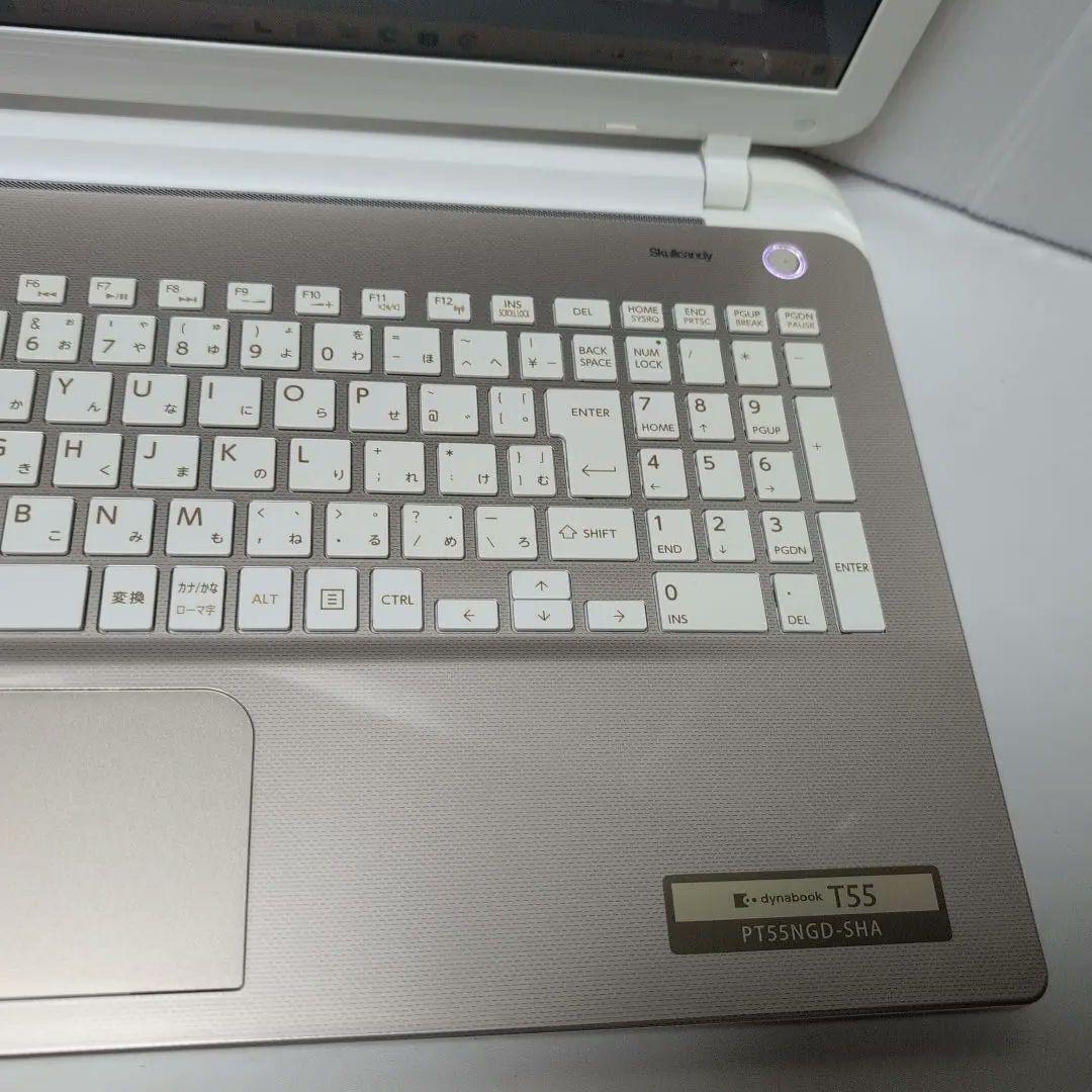 けん　SSD512GBカメラ付き本体金色でキーボードが白色のレアカラー