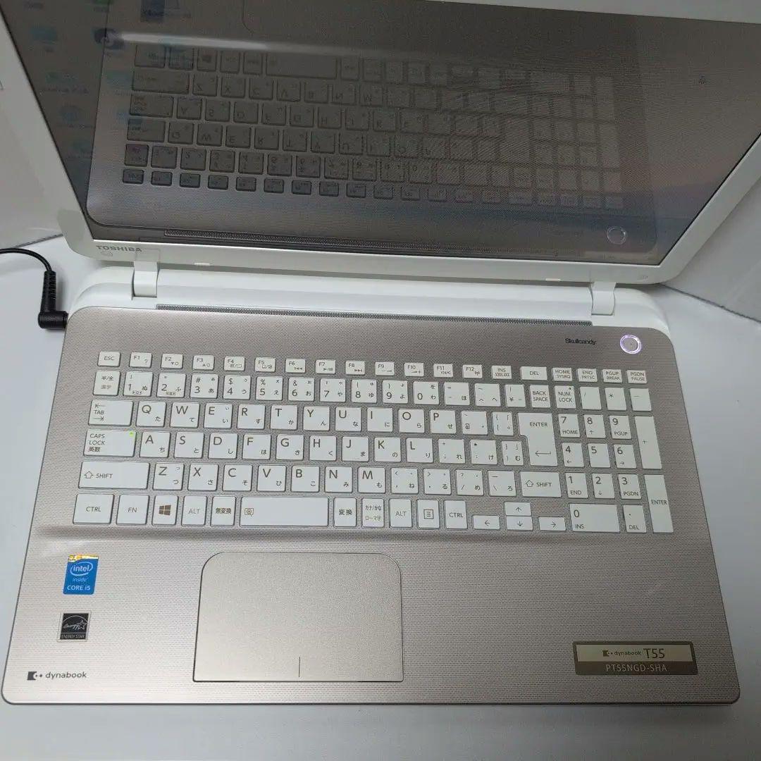 けん　SSD512GBカメラ付き本体金色でキーボードが白色のレアカラー