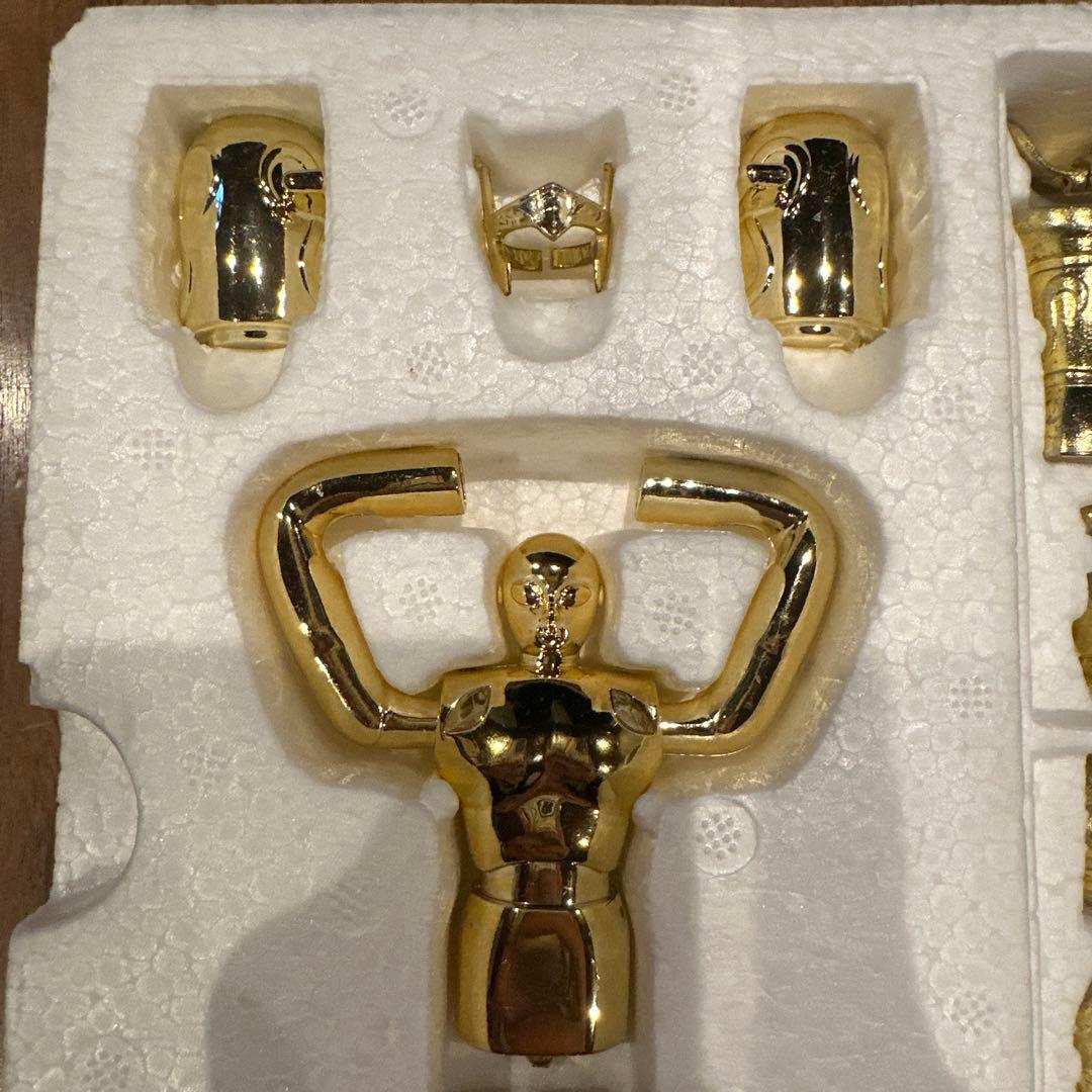 バンダイ 聖闘士星矢 アクエリアス フィギュア