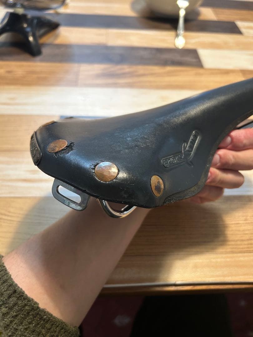 N*a様 BROOKS SWIFTレザーサドル ブラック