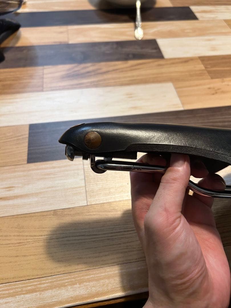 N*a様 BROOKS SWIFTレザーサドル ブラック