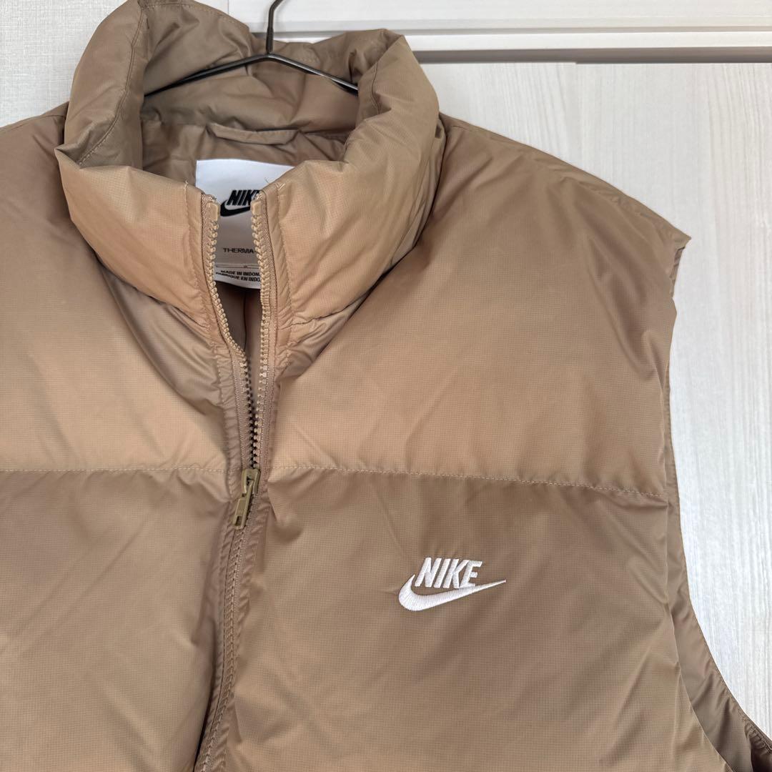 Nike ダウンベスト ベージュ