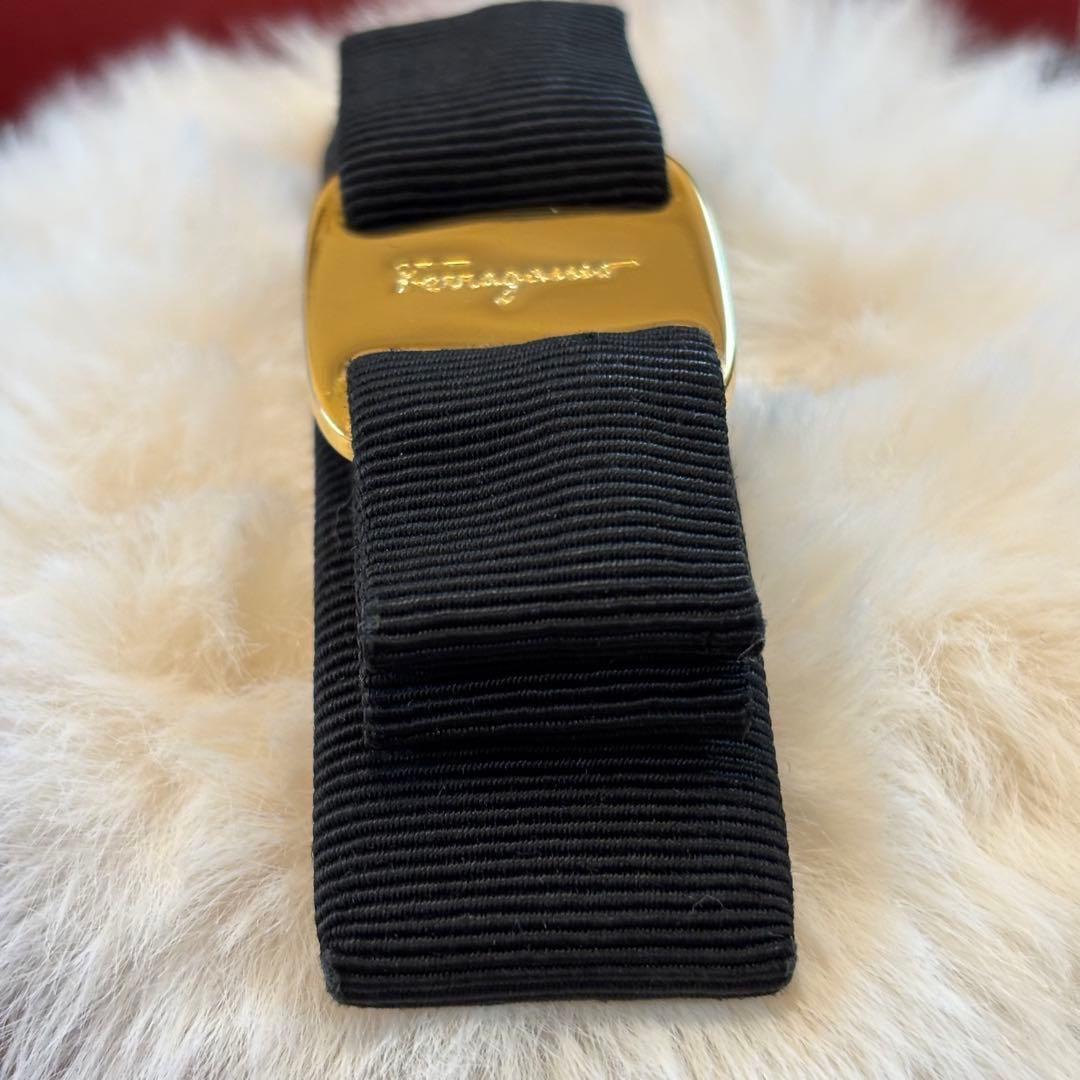 フェラガモ ヴァラリボン バレッタ ブラック　黒　 ゴールド金具 箱付き