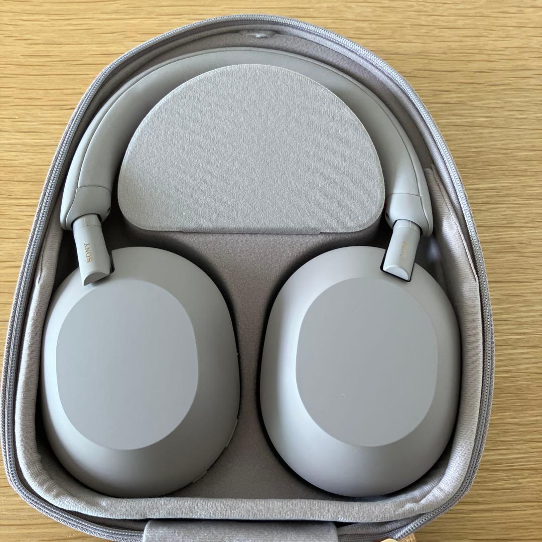 SONY　WH1000XM5 　　　　　　　　　　　　スモーキーピンク